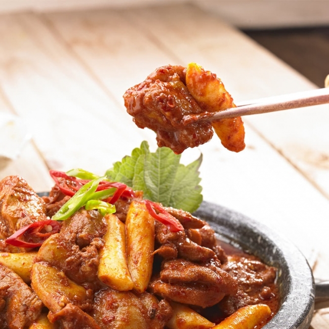 [형원축산]특제양념 춘천식 대창닭갈비 750g 1+1