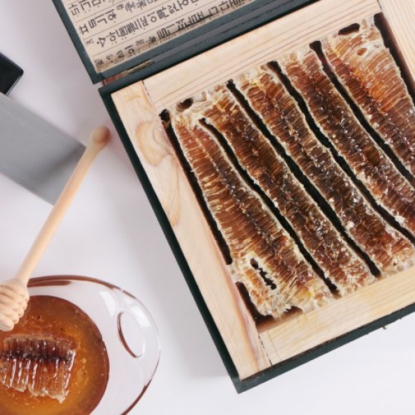 산지직송 국내산 벌집꿀 선물세트 밀랍꿀 벌꿀집 2kg 고가구 상자 3.6kg 꿀선물세트