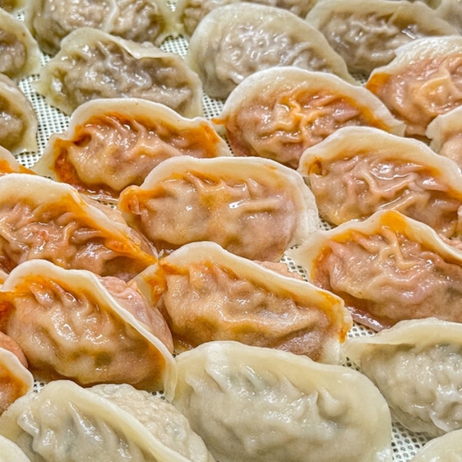 [만두명인]얇은피 잎새만두 육즙고기/김치/갈비만두 3팩