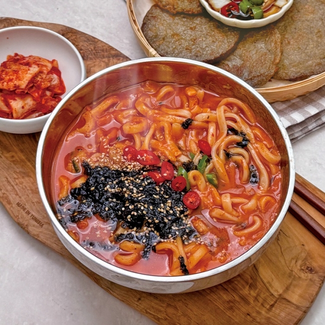 [귀빈정]보리새우 특제소스 얼큰수제비 장칼국수 밀키트