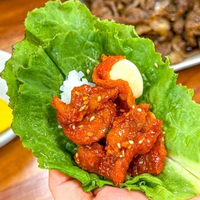 [청년축산]국내산 돼지 수제 양념불고기 900g (300g x 3팩)