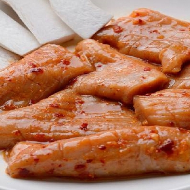 [형원축산]고소한 납작 소대창 250g +참소스증정 /초벌양념 납작 소대창 250g