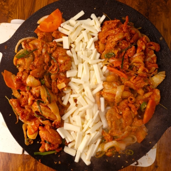 [산앤들]춘천닭갈비 간장맛 양념맛 1kg (500g x 2팩)