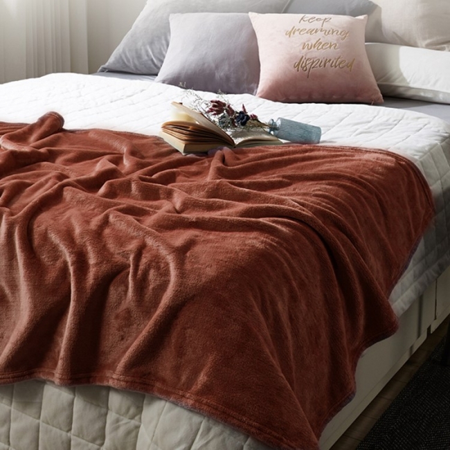 [꿀잠드림]프리미엄 8mm 밍크 극세사 단추 망토담요