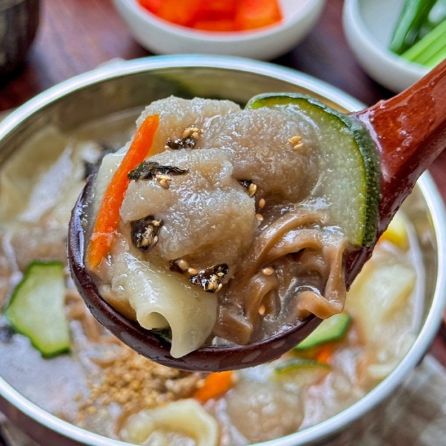 [귀빈정]26년전통 특제 옹심이 칼제비 밀키트 1팩