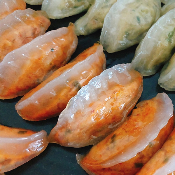 [귀빈정]명품 감자피 쫀득한 투명고기,김치,새우만두