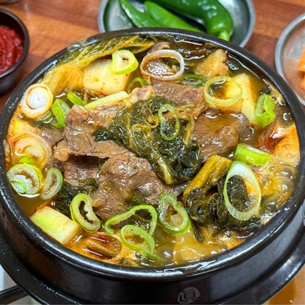 [청년축산]가마솥 얼큰 우거지 소고기국밥 3.15kg (630g*5팩)