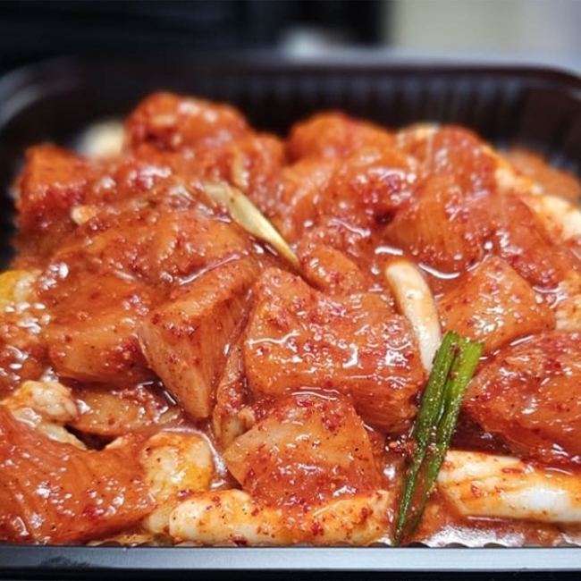 [형원축산]특제양념 춘천식 대창닭갈비 750g 1+1